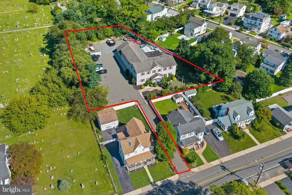 466 Church St #4, HAMILTON TWP