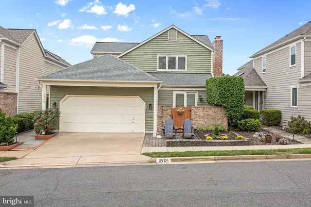 2924 Oakbury Ct, Oakton