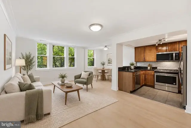 14 S St Ne #302, Washington