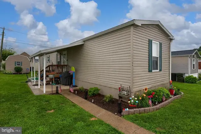 475 Wabash Rd #16, Ephrata