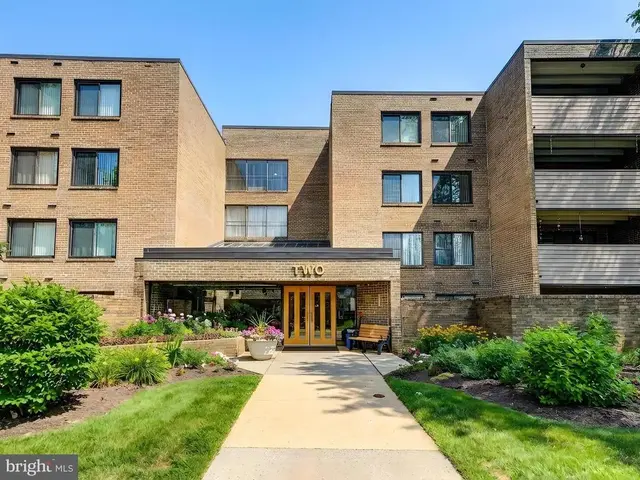 2 Candlemaker Ct #202, Baltimore