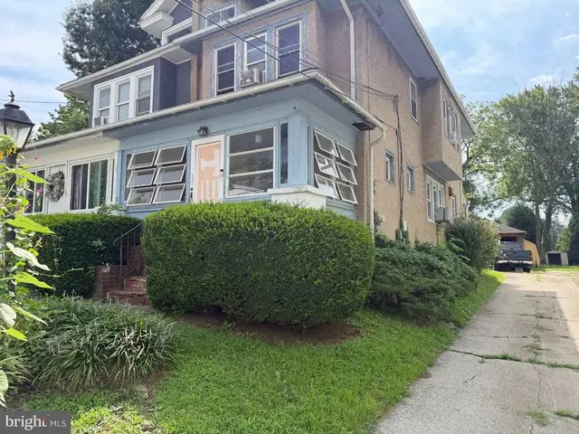 710 Ash Ave, Darby