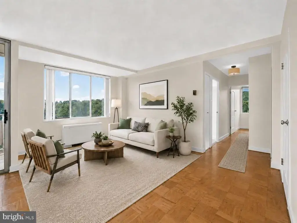 6641 E Wakefield Dr #809, ALEXANDRIA