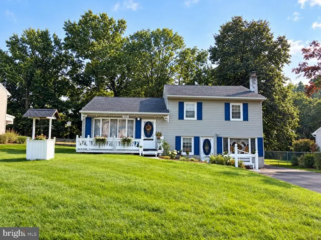 2483 W Helms Mnr, UPPER CHICHESTER
