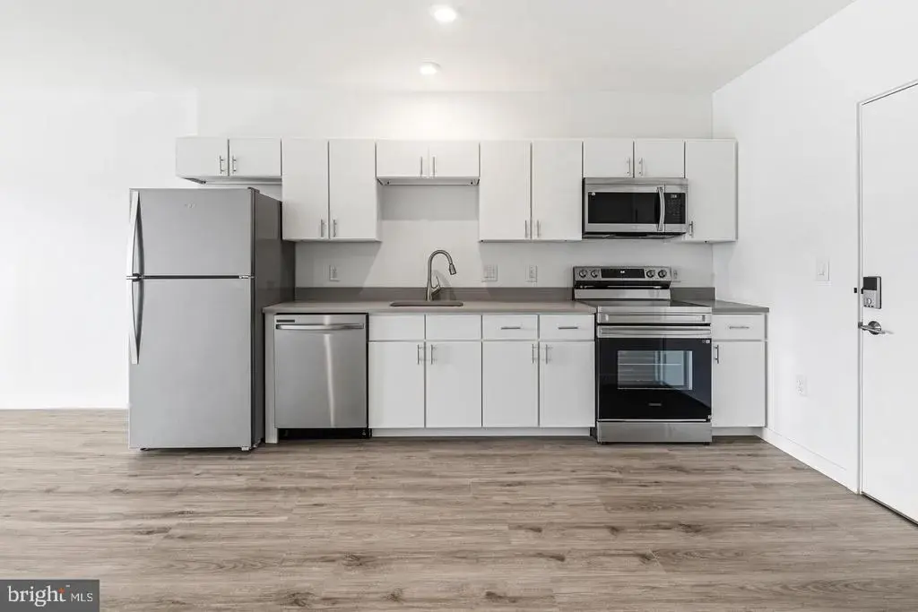 915-17 N Broad St #401, PHILADELPHIA