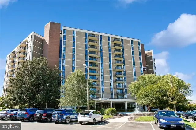 6800 Fleetwood Rd #515, Mclean