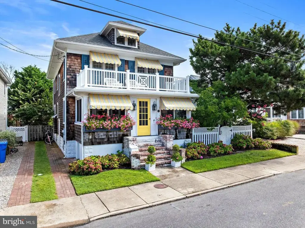 215 Ocean Ave, BEACH HAVEN