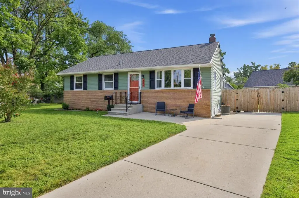 306 Veterans Dr, PALMYRA