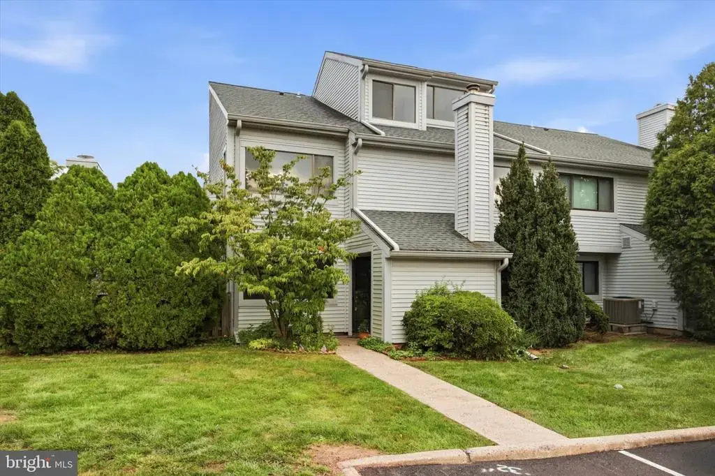 208 Concord Dr #condo 110, HARLEYSVILLE