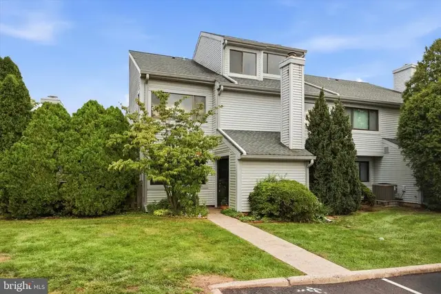 208 Concord Dr #condo 110, Harleysville