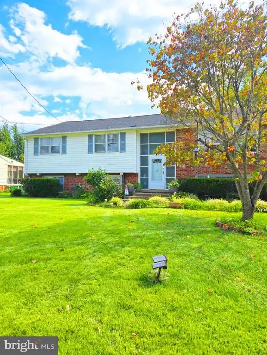 15009 Carlbern Dr, CENTREVILLE