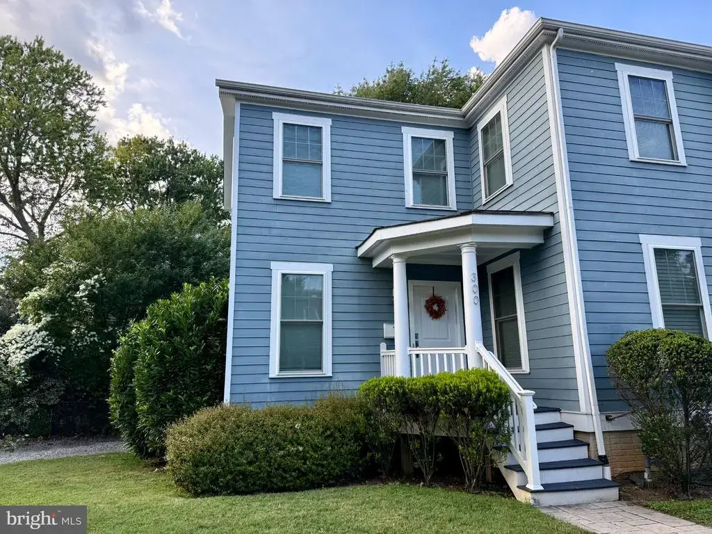 300 Mount Vernon Ave, ALEXANDRIA