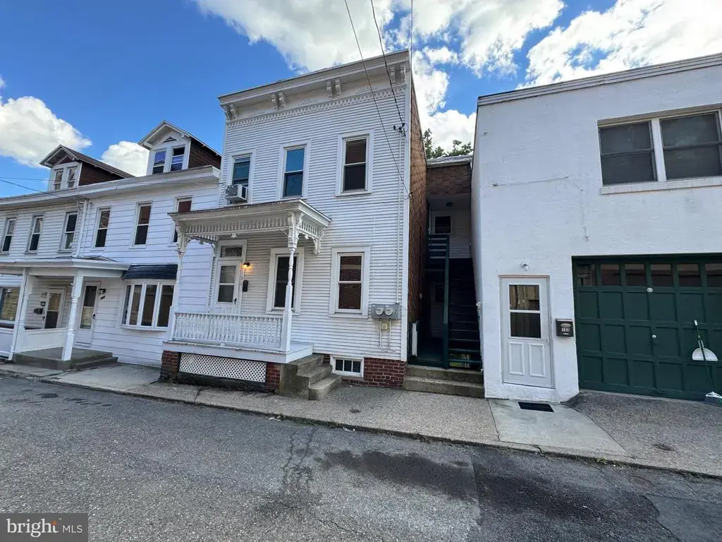 131 Cherry St #2, PORT CARBON