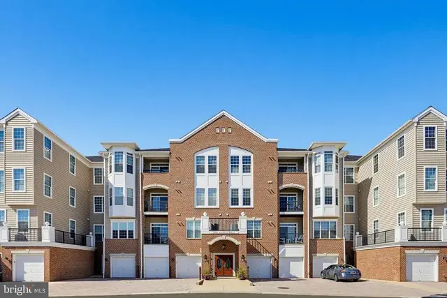 7305 Maplecrest Rd #304, Elkridge