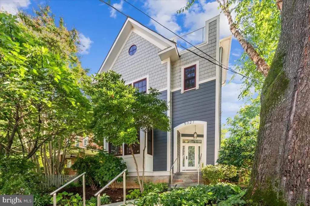 5321 43rd St Nw, WASHINGTON