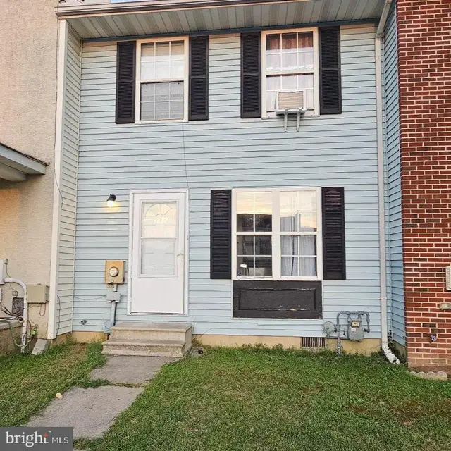 119 Holmes St, Dover