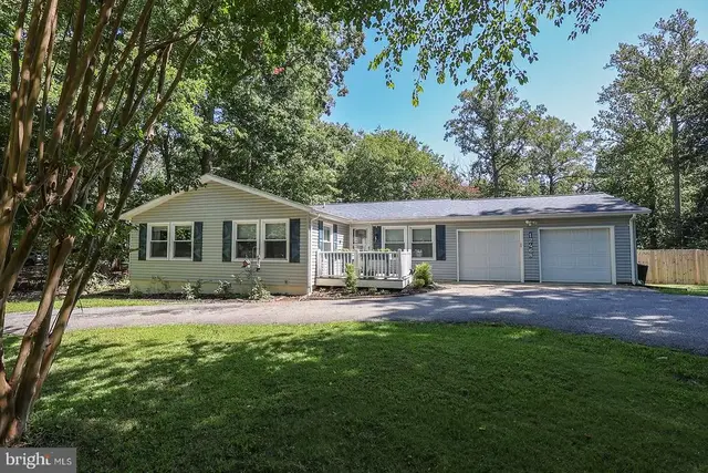 12468 Catalina Dr, Lusby