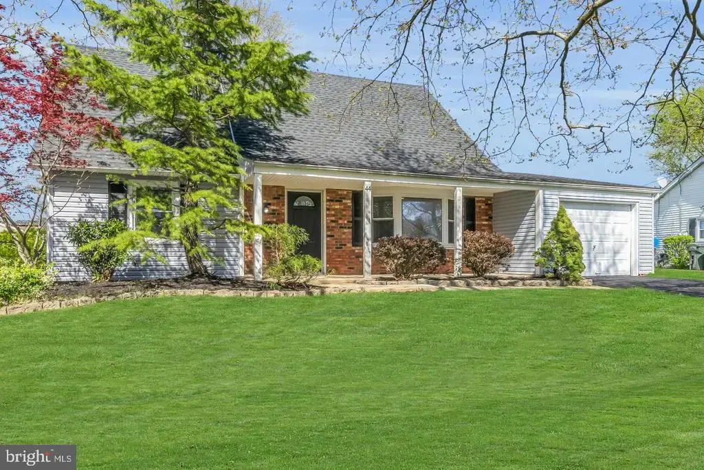 44 Exton Ln, WILLINGBORO