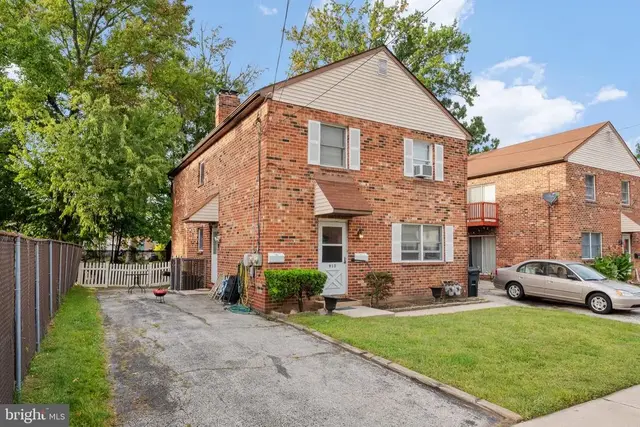 913 Chestnut St, Collingdale
