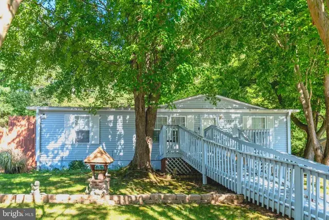 21564 Forest Run Dr, Lexington Park