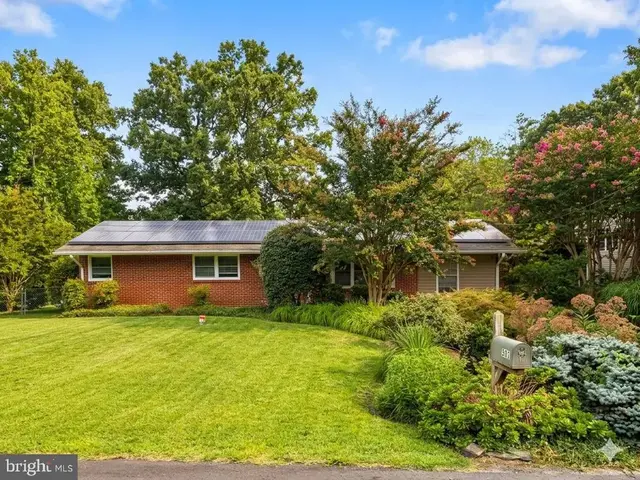 301 Cedar Ln, Annapolis