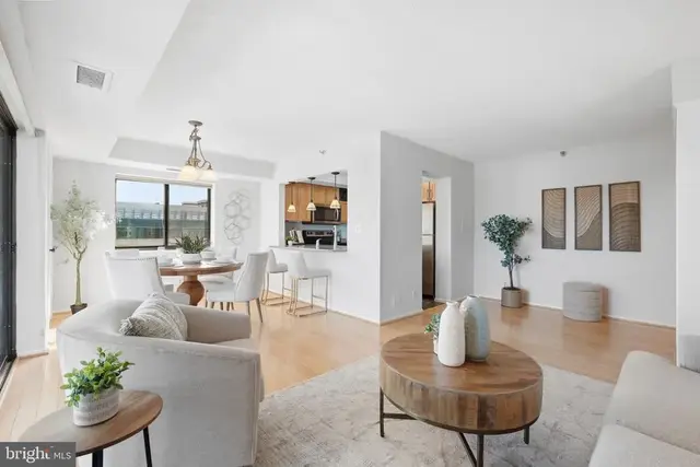 900 N Stafford St #1719, Arlington