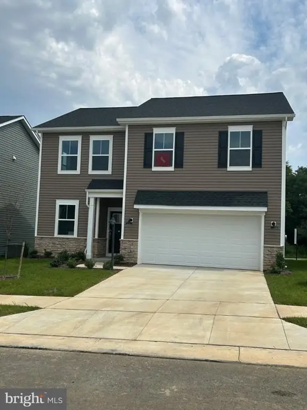 469 Gravenstein Ln, MARTINSBURG