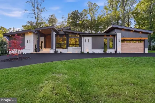 3708 Prosperity Ave, Fairfax