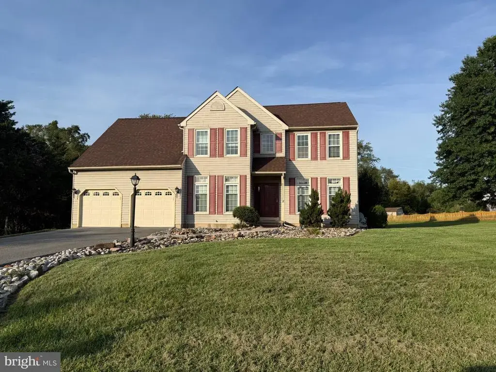 276 Manchester Ct, MIDDLETOWN