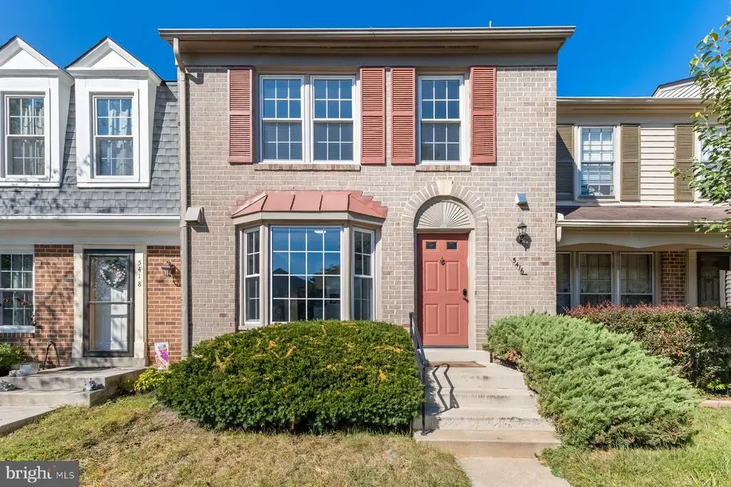 5416 New London Park Dr, FAIRFAX