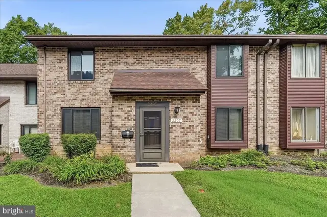 2207 Aspen Cir, Springfield