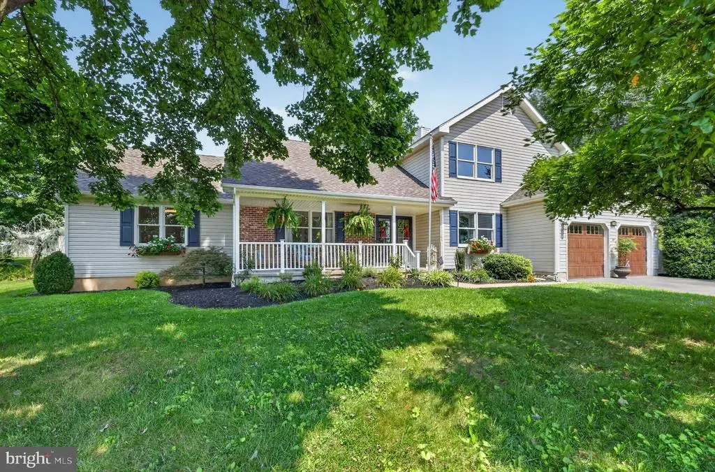 102 Holly Ct, MULLICA HILL