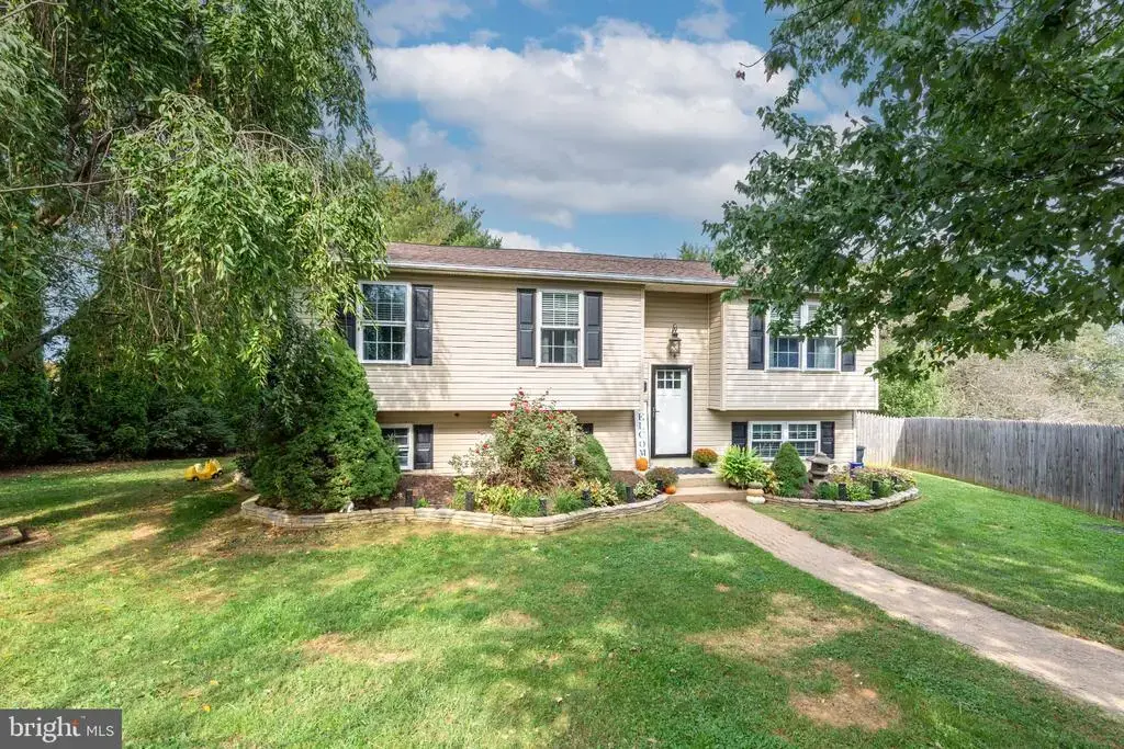 3322 Sutton Ct, MANCHESTER