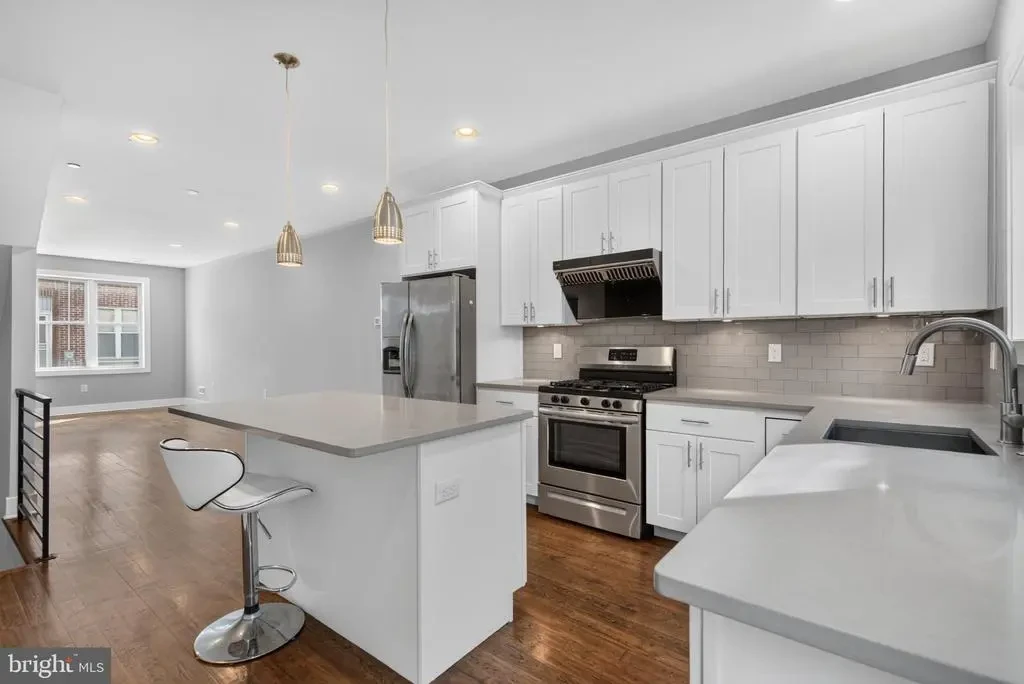 1227 Peters St, PHILADELPHIA