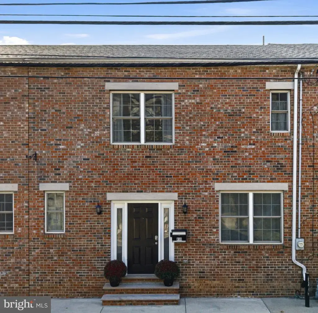 650 N 8th St, PHILADELPHIA
