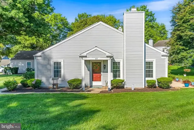 409 Cambridge Ct, Palmyra