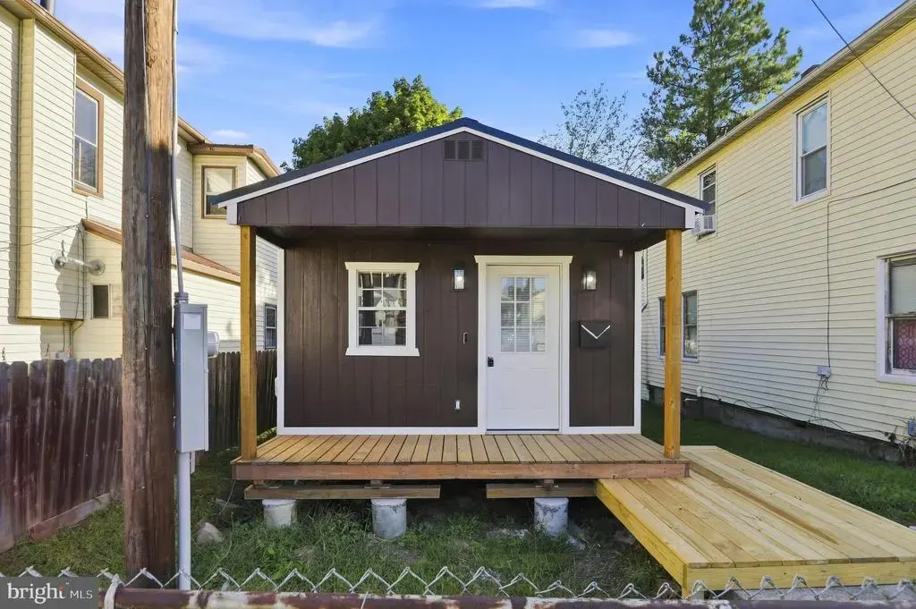 146 W Piedmont St, KEYSER