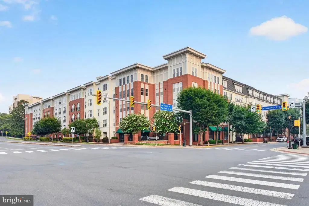 2655 Prosperity Ave #311, FAIRFAX
