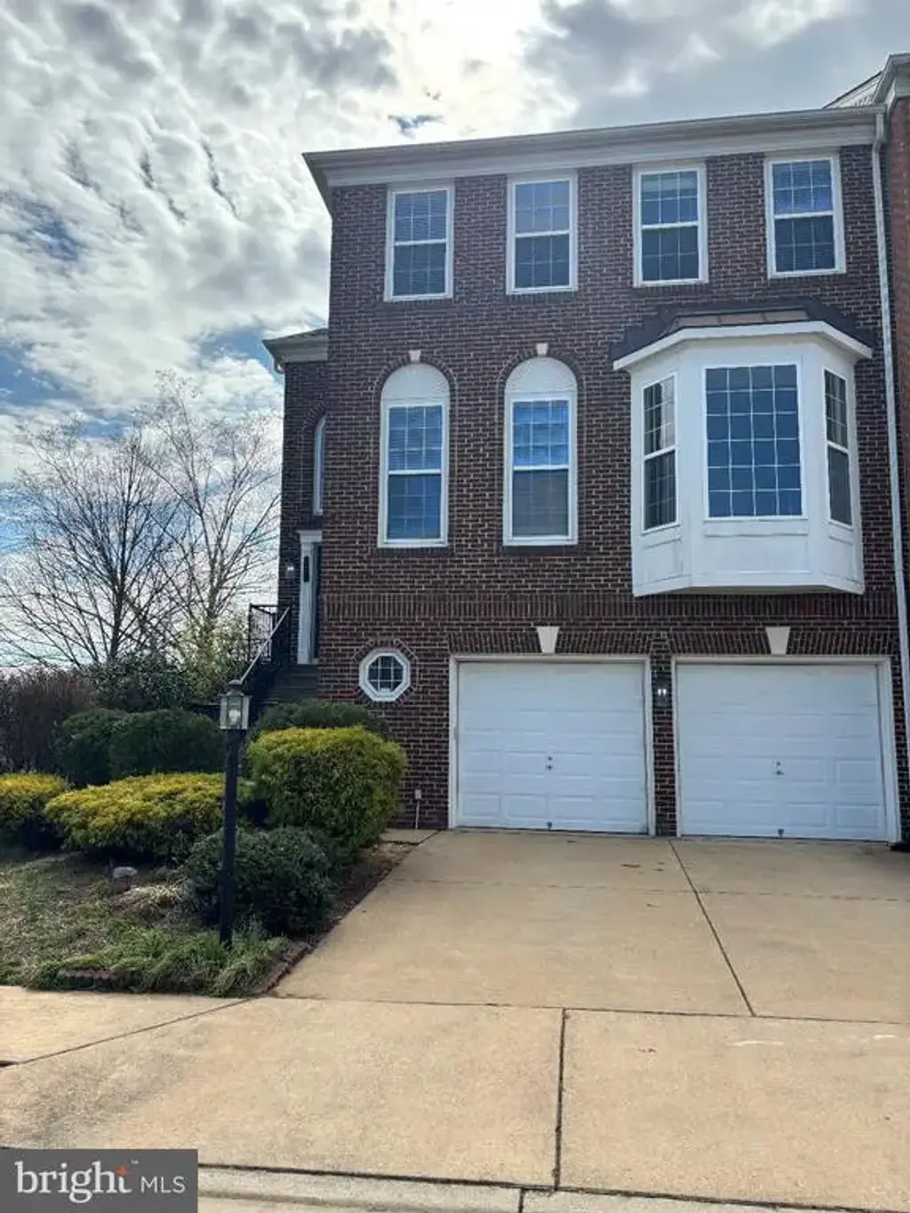 8251 Purple Lilac Cir, LORTON
