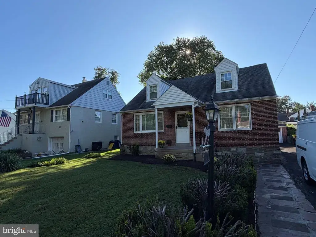 823 Longstreth Ave, JENKINTOWN