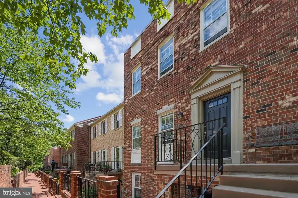 3231 Sutton Pl Nw #a, WASHINGTON