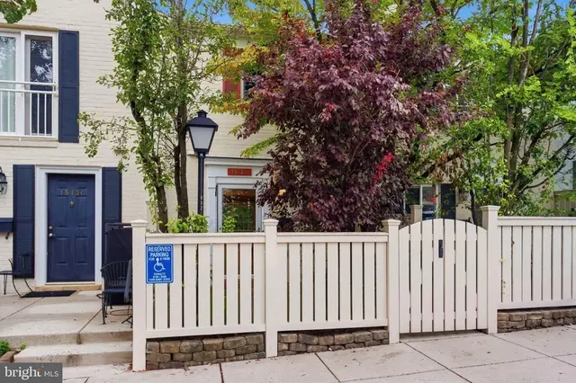 1513-b N Van Dorn St, Alexandria