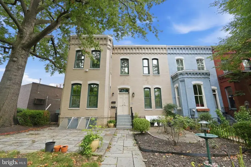 631 North Carolina Ave Se #1, WASHINGTON