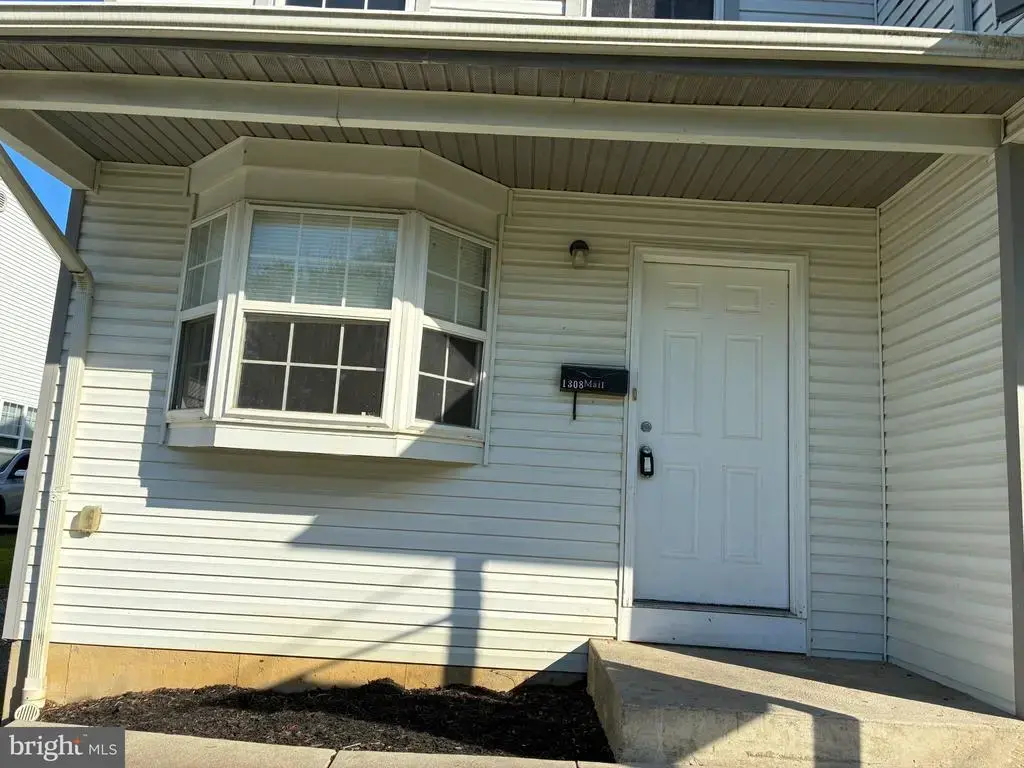 1308 Worrell St, CRUM LYNNE