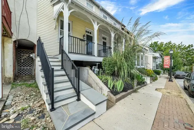 311 E State St, Kennett Square