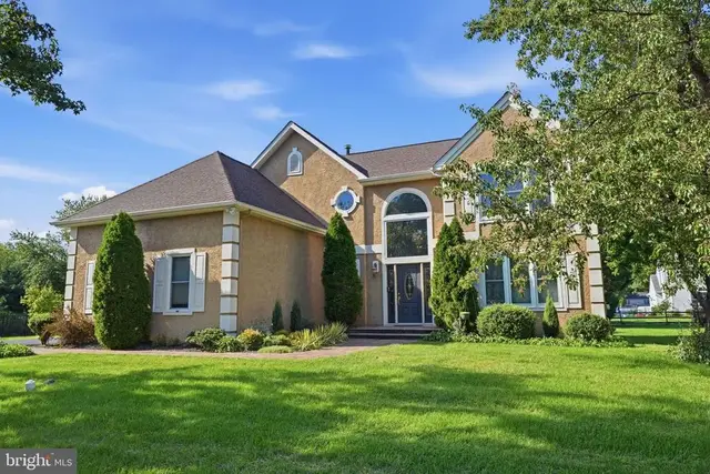1208 Candlewick Ct, Yardley