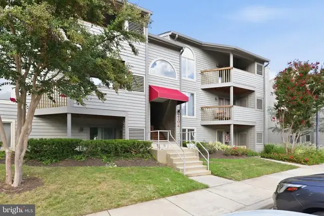 2104 Chesapeake Harbour Dr E #202, Annapolis