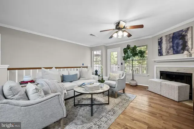 5822 Inman Park Cir #110, Rockville
