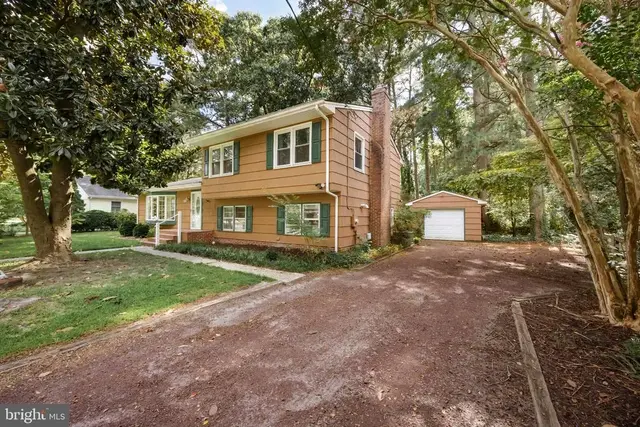 518 Loblolly Ln, Salisbury