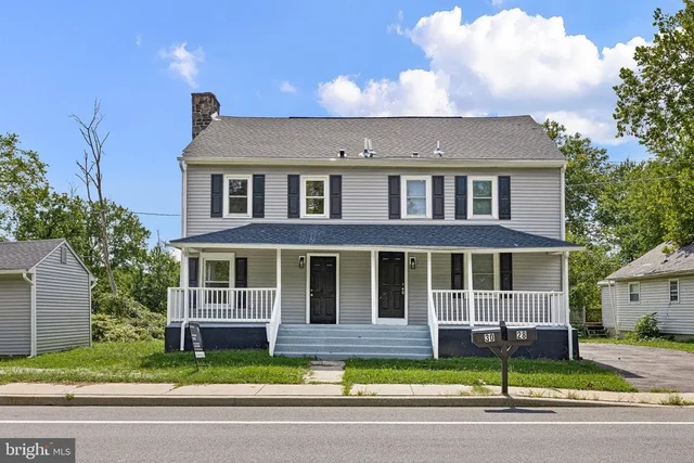 30 E Main St, Christiana